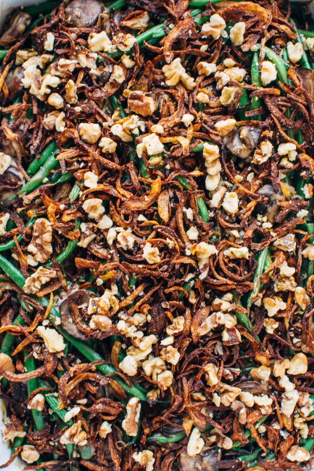 Grain free paleo vegan friendly green bean casserole! Made with all the same comforting flavors that you love in the classic casserole, with ingredients that you can feel good about.