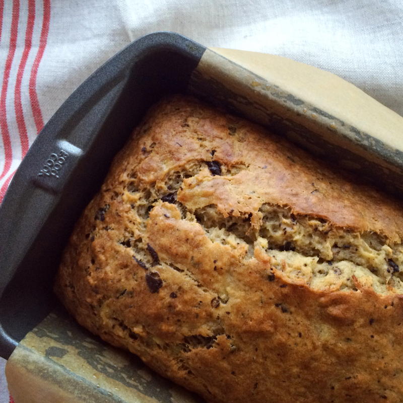 chocolate flecked banana bread | www.nyssaskitchen.com