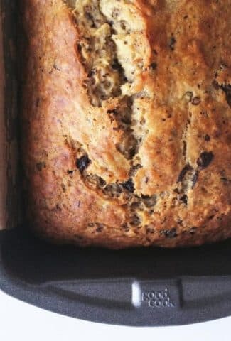 chocolate flecked banana bread | www.nyssaskitchen.com