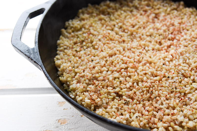 fried brown rice with chickpeas, green beans and herbs | www.nyssaskitchen.com