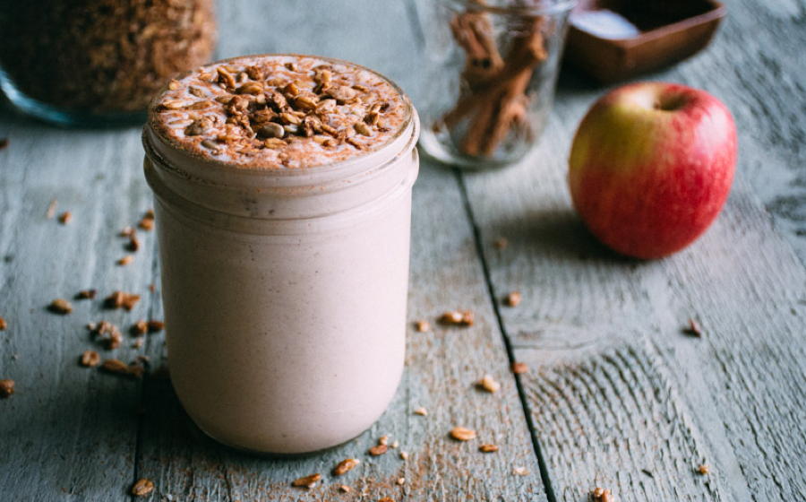 roasted apple cinnamon smoothie | www.nyssaskitchen.com