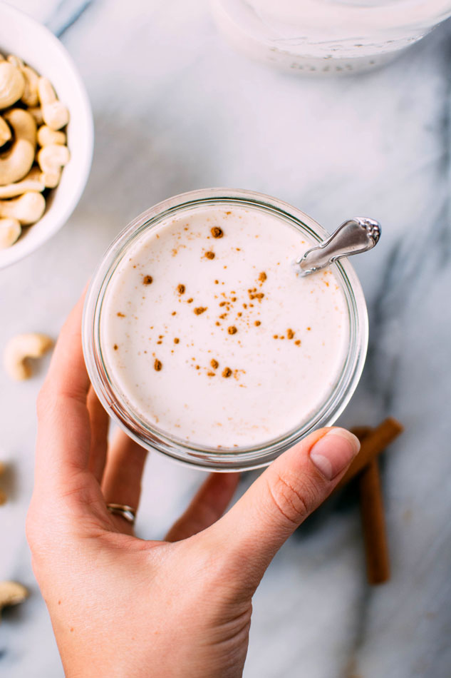 easy cinnamon cashew milk is the perfect non-dairy milk alternative that you'll be craving daily! So delicious and made with only 5 ingredients this nut milk is sure to find a happy place in your kitchen. | www.nyssaskitchen.com