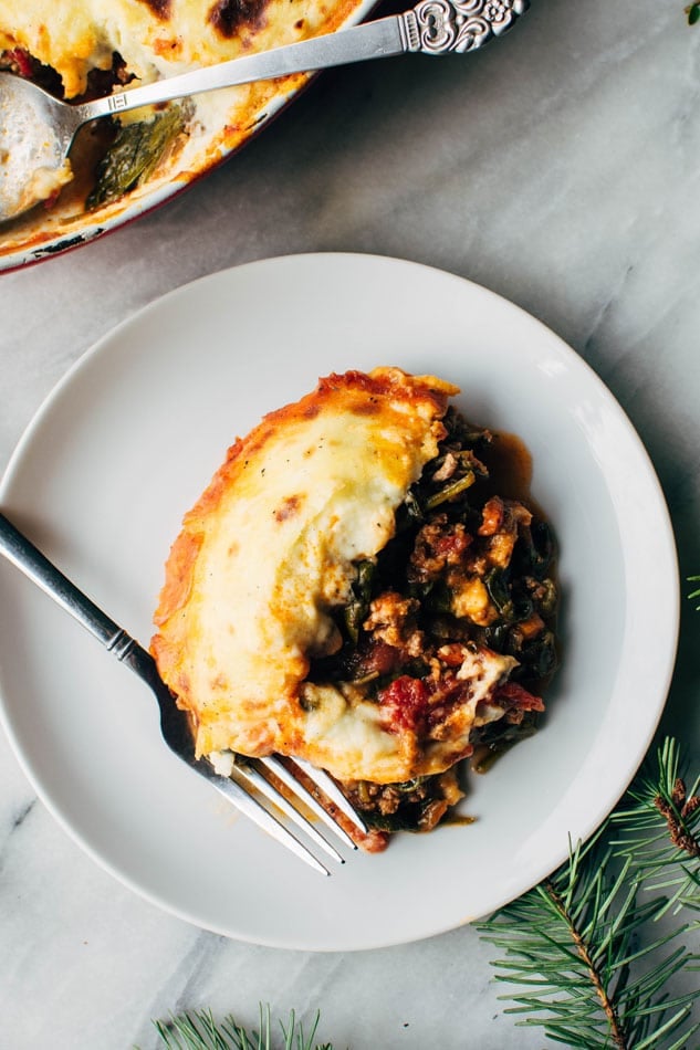 Paleo italian shepherds pie with bolognese sauce and whipped parsnips! A delicious and easy casserole packed full of veggies and delicious flavors - perfect for a healthy cold weather dinner!