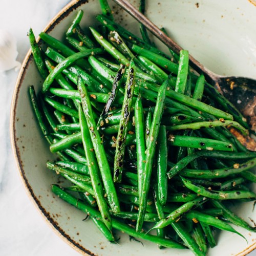 3 ingredient garlic charred green beans {paleo + vegan} - nyssa's kitchen