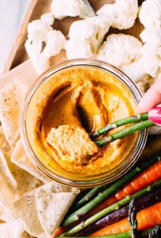 pimiento-cashew-cheese-dip-paleo-vegan