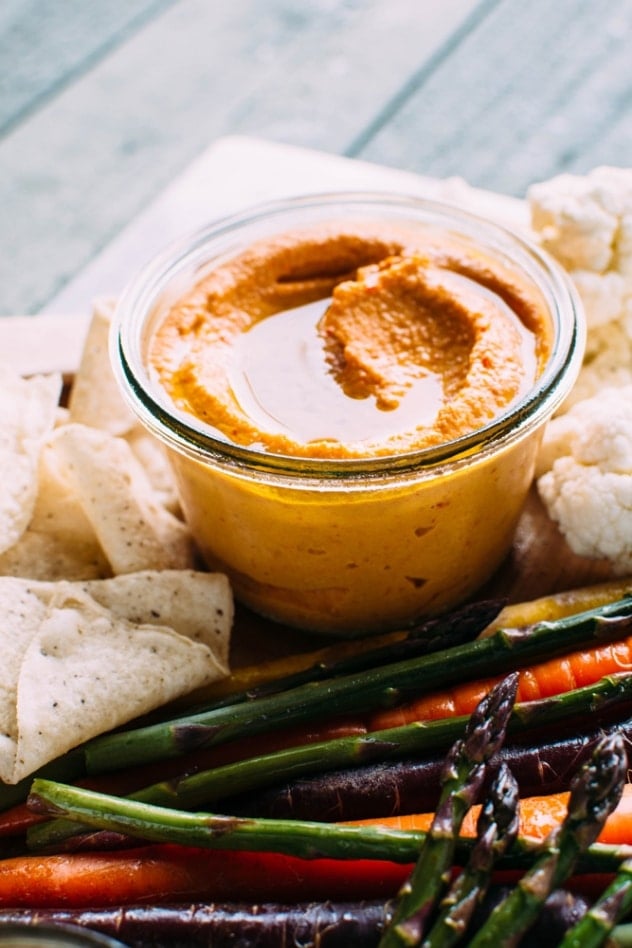 Paleo pimiento cashew cheese dip with fresh veggies for dipping is the perfect whole food + dairy free swap for a southern classic!