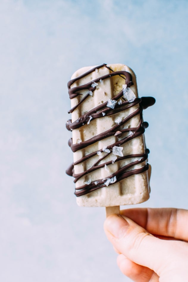Salted banana date popsicles are an amazing paleo and vegan frozen treat that are made with a few simple and healthy ingredients!