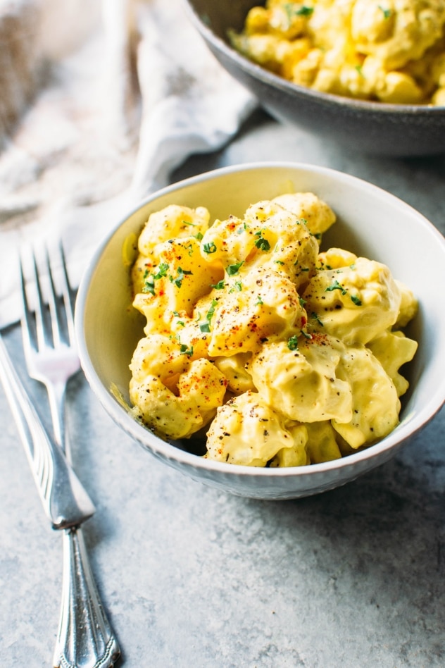 Easy dairy free cauliflower mac and cheese is the healthiest and most delicious way to satisfy your comfort food cravings without any regrets!