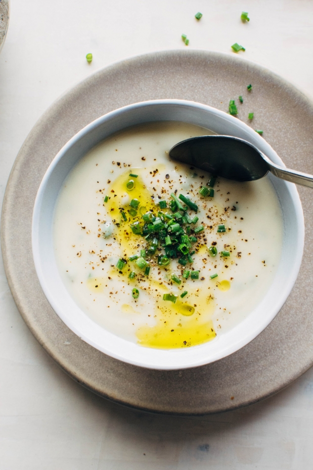 Creamy Dairy Free Parsnip and Chive Soup {paleo + vegan} - nyssa's kitchen