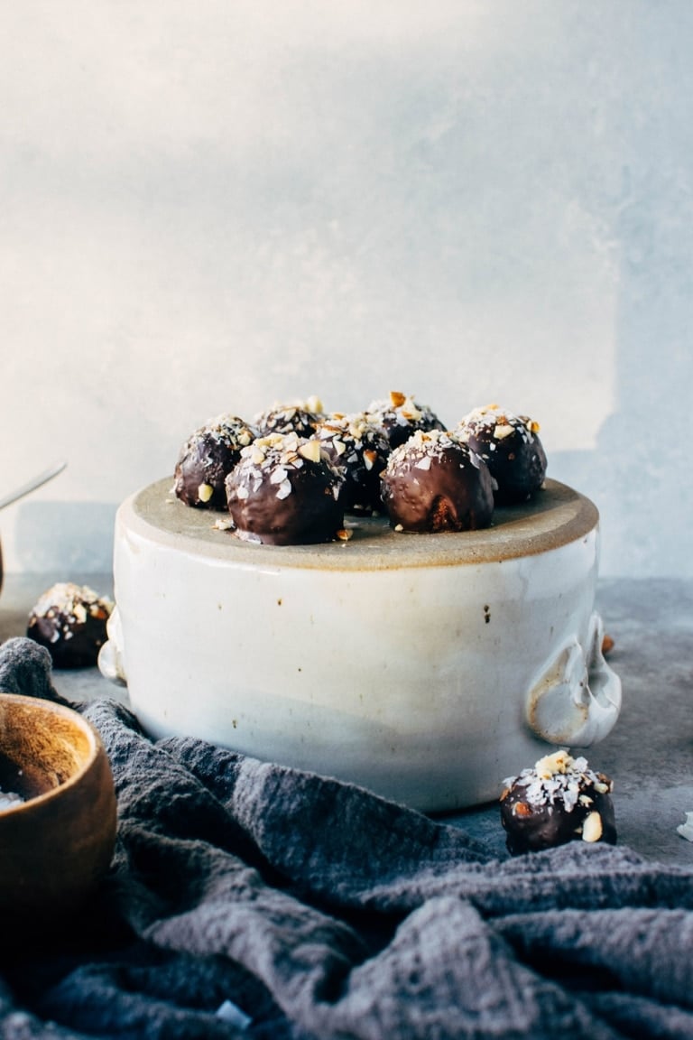 Chocolate Coconut Almond Bliss Balls {paleo Friendly + Vegan} - Nyssa's Kitchen