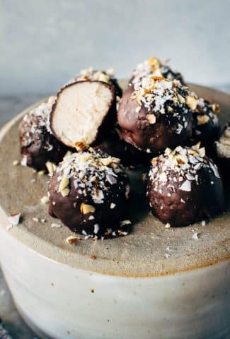 chocolate-coconut-almond-bliss-balls
