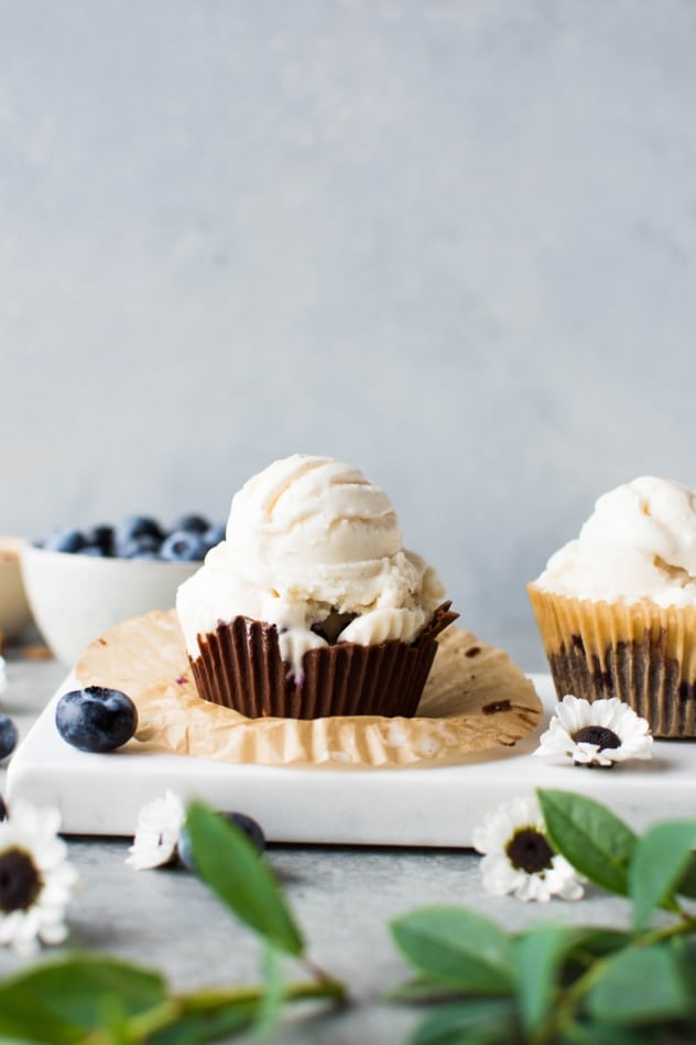 These dark chocolate blueberry almond ice cream cups are gluten free and vegan - made with your favorite non dairy ice cream, the BEST only-slightly-sweet chocolate from Rawmio, almond butter, blueberries, and salty toasted almonds for a mouth-watering combo that will knock you off your feet! 