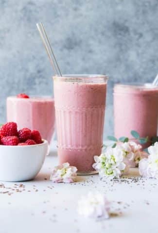 raspberry-mango-healthy-gut-smoothie