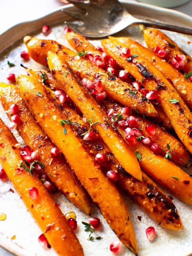 Maple Chili Glazed Carrots with Thyme and Pomegranate Story - nyssa's ...