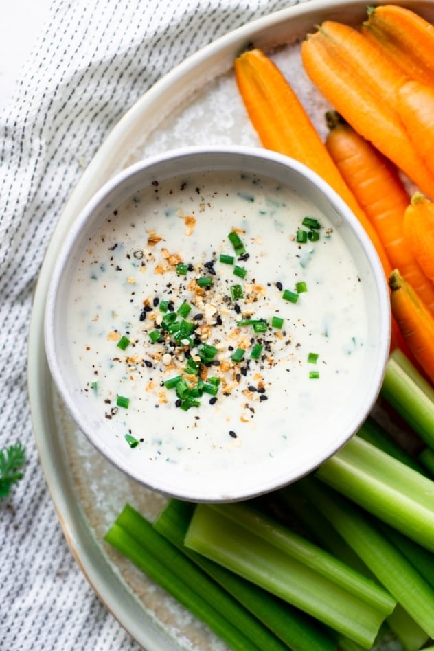 This dairy free everything bagel spiced ranch dressing is made with a few simple + clean ingredients that you probably already have in your refrigerator and pantry! Ready in 5 minutes and so delicious for dipping veggies or as a dressing for your favorite salad. A healthy and tasty alternative to store bought ranch. 