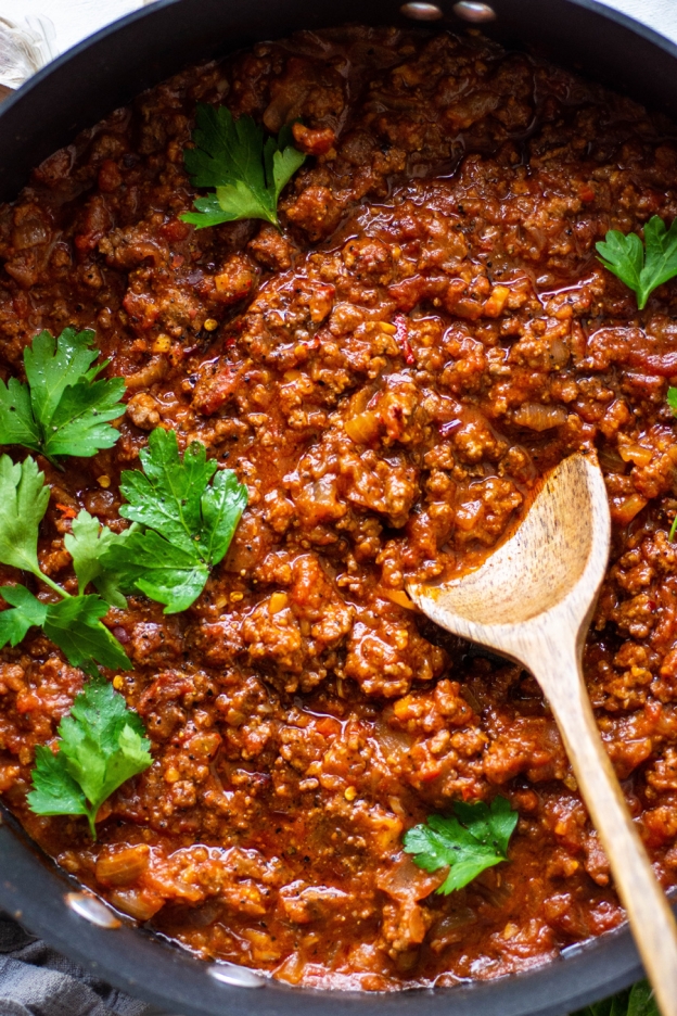 Super Easy Marinara Sauce with Ground Beef {paleo + whole30} - nyssa's ...