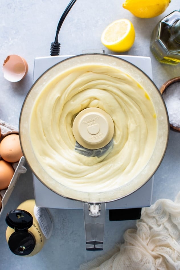 This easy homemade avocado oil mayonnaise is made in just a few minutes with only 5 simple ingredients for a clean and healthy alternative to store-bought mayonnaise that is thick and delicious! 