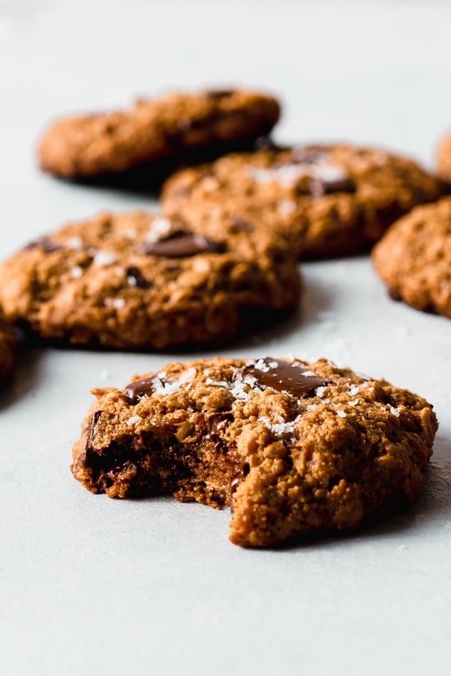 These salted gluten free oatmeal chocolate chunk cookies are SO crazy delicious that I'm betting they will become your new favorite cookie! Chewy and tender on the inside with just barely crisp edges, and the perfect amount of chocolate for a healthy treat you are going to FALL IN LOVE WITH!