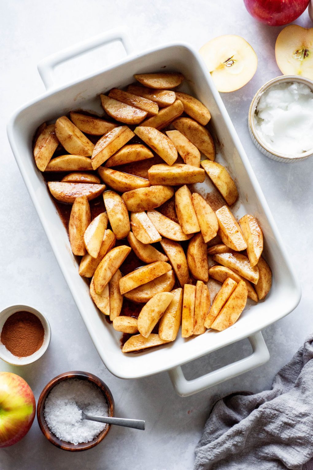 Paleo Baked Cinnamon Apples