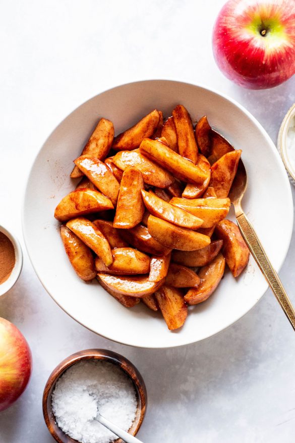 Paleo Baked Cinnamon Apples {paleo + vegan} nyssa's kitchen