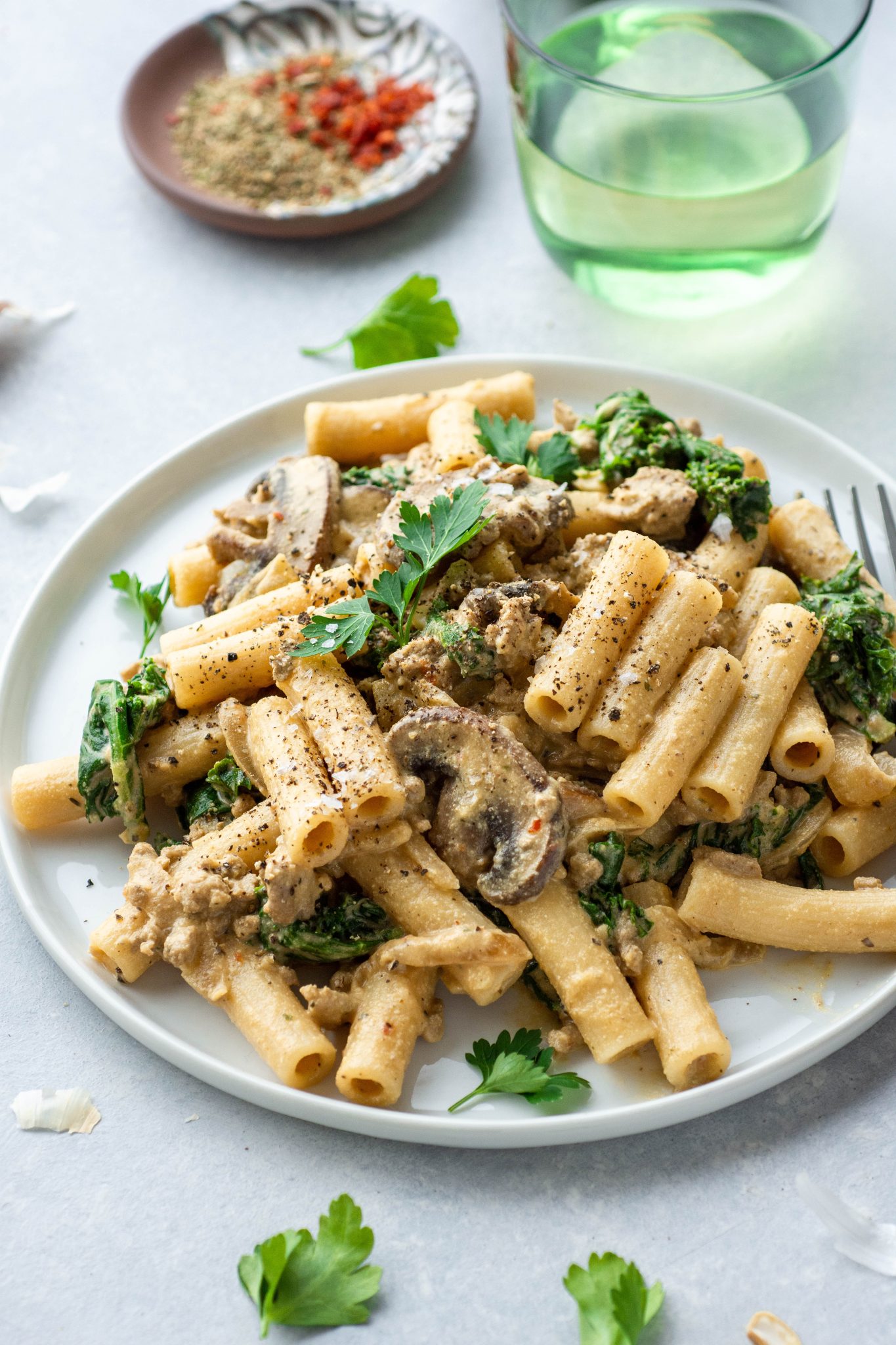 Cashew Cream Mushroom and Kale Pasta {dairy free + vegan option ...