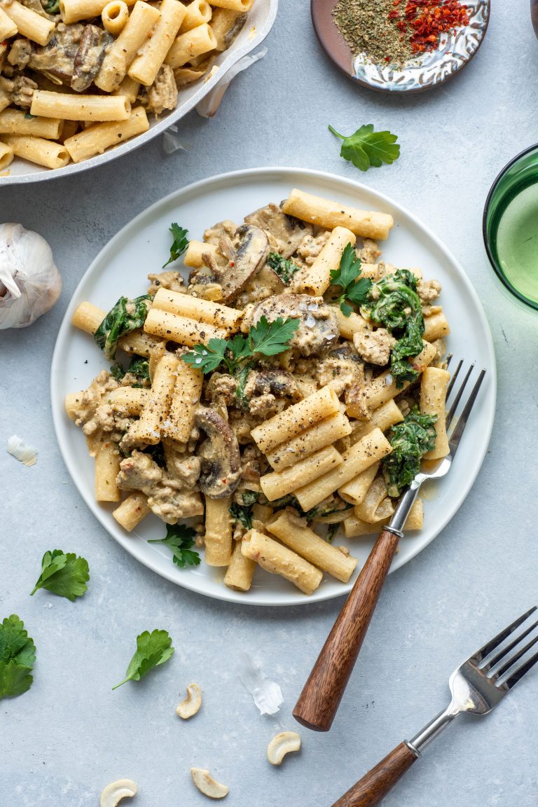 Cashew Cream Mushroom and Kale Pasta {dairy free + vegan option ...