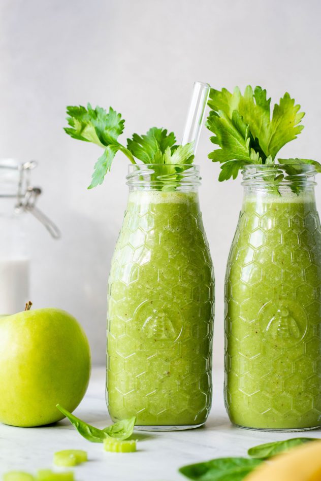 Glowing Green Smoothie (7 of 8)