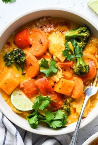 One Pot Whole30 Pumpkin Coconut Curry