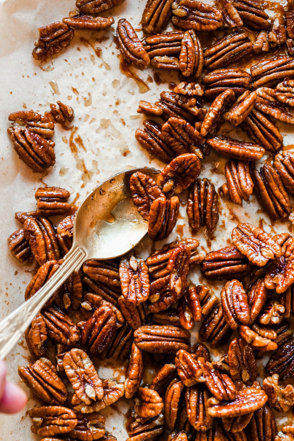 easy-maple-syrup-candied-pecans-gluten-free-paleo-vegan-nyssa-s