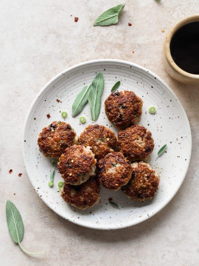 Whole30 Breakfast Sausage Patties Story - nyssa's kitchen