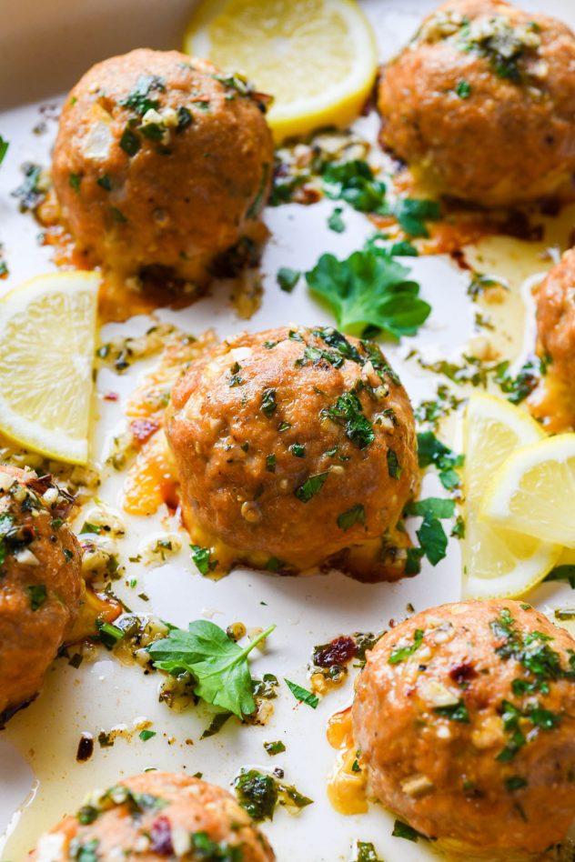 Baked Whole30 Garlic Herb Turkey Meatballs {whole30 + paleo + gluten