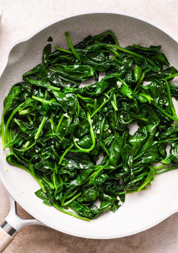 10-Minute Sautéed Spinach with Garlic