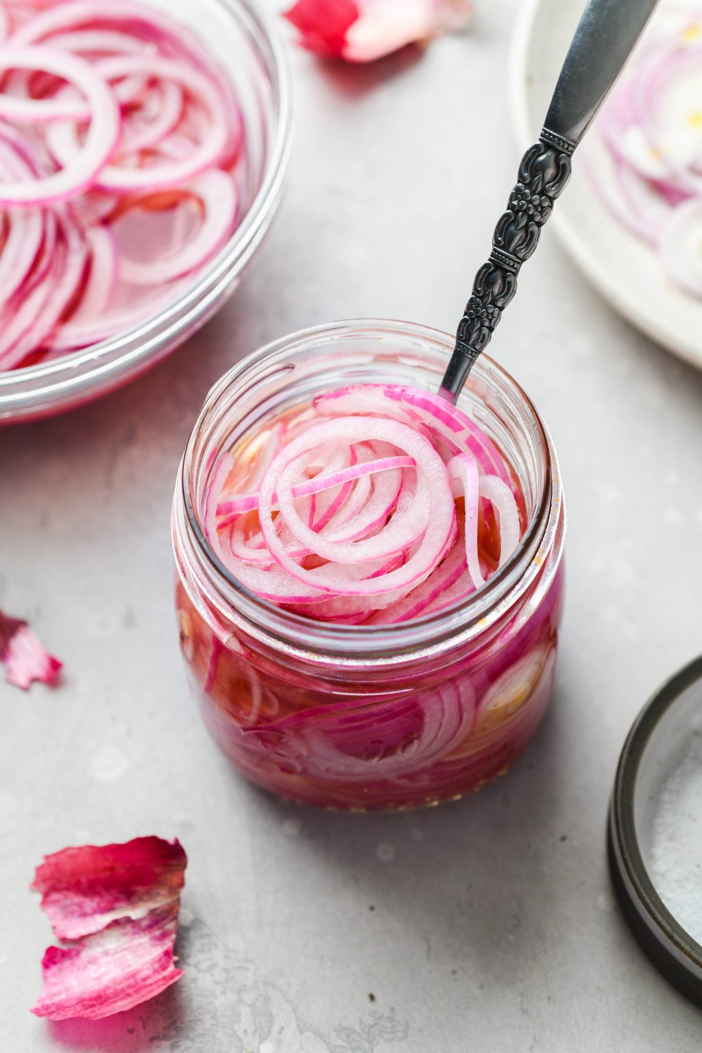 Quick Pickled Red Onions Without Sugar!
