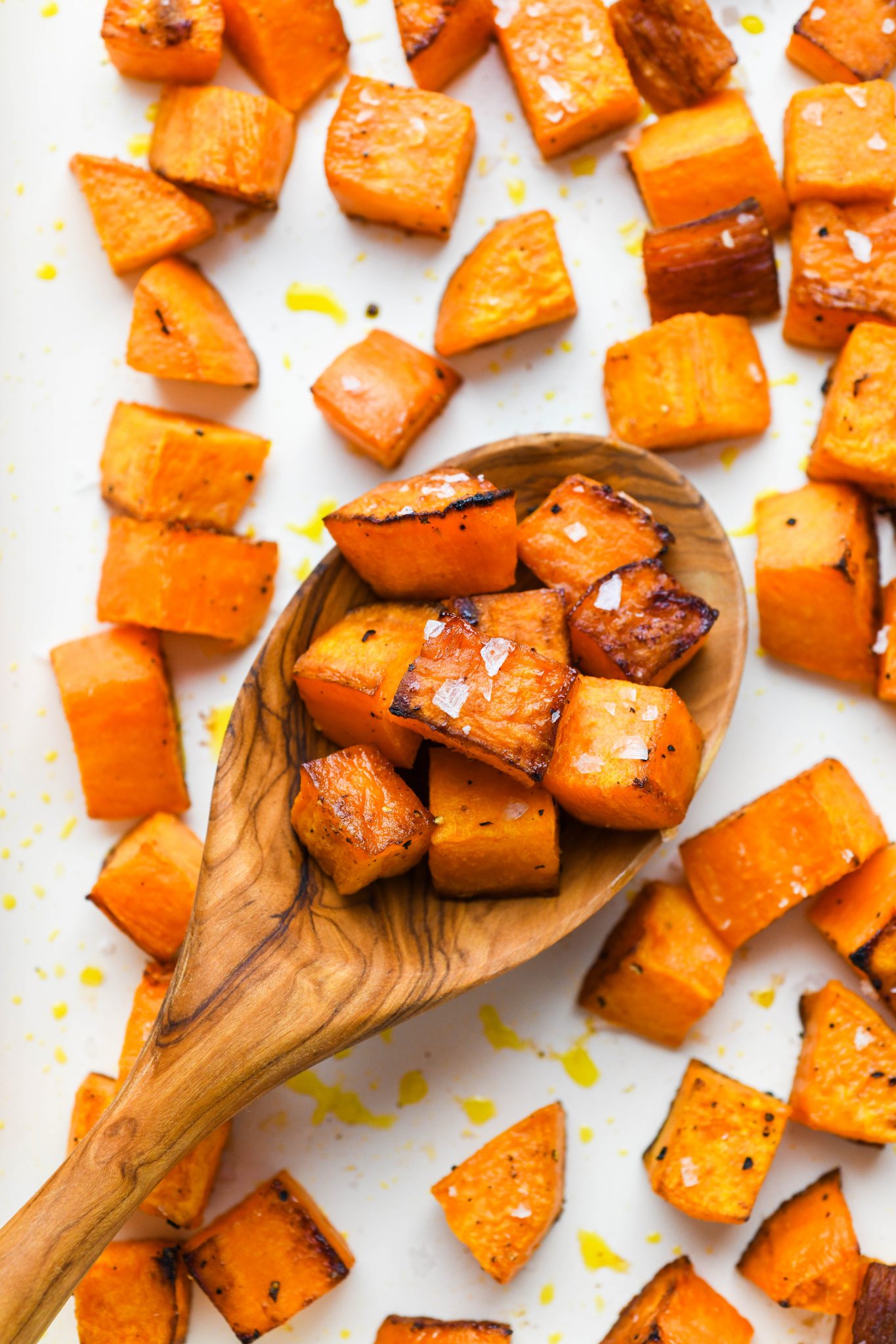 healthy-roasted-sweet-potatoes-whole30-vegan