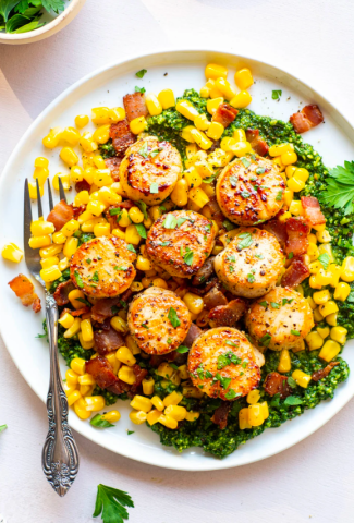 PERFECTLY SEARED SCALLOPS WITH BACON AND KALE PESTO {GLUTEN FREE} -COVER IMAGE