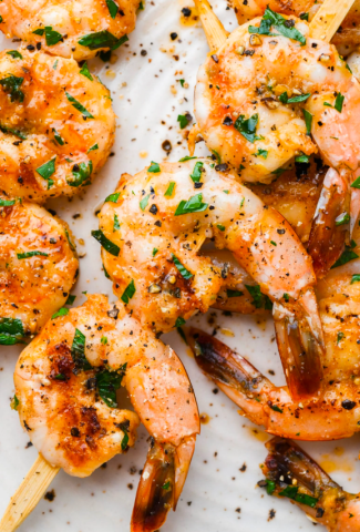 Garlicky Grilled Shrimp Skewers {WHOLE30 + Paleo + Gluten Free + Low Card}-Cover image