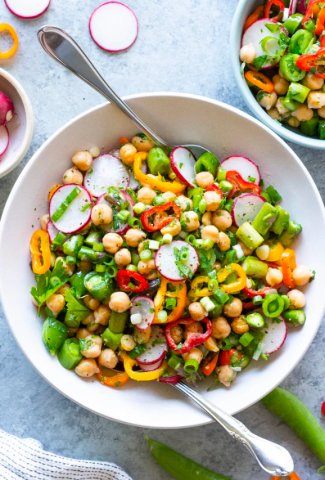 Summer Veggie And Chickpea Chopped Salad-Cover image