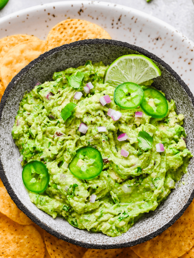 Easy Guacamole Recipe {Vegan + Paleo + Whole30} Story nyssa's kitchen