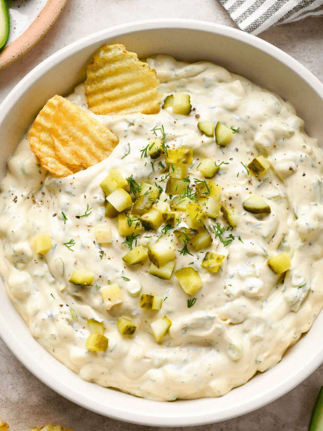 Dairy Free Dill Pickle Dip {Vegan + Paleo + Whole30} Story nyssa's